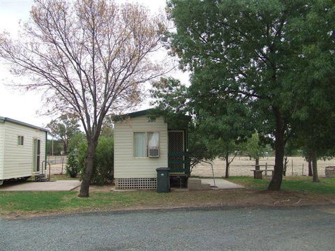 Grenfell Caravan Park - Perisher Accommodation 0