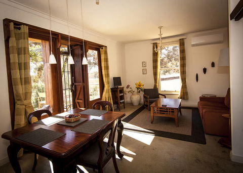 Hotham Ridge Winery & Cottages - Perisher Accommodation 1