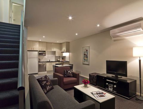 Meriton Serviced Apartments Danks Street, Waterloo - Perisher Accommodation 2