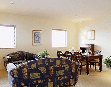 Quality Suites Boulevard on Beaumont Hotel - Perisher Accommodation