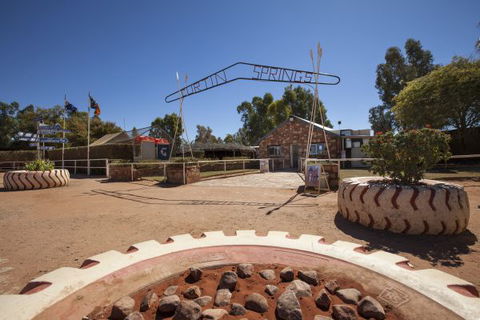 Curtin Springs Wayside Inn - Perisher Accommodation 10