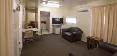 Curtin Springs Wayside Inn - Perisher Accommodation 15