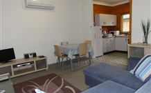 2 Dogs Cottages - Lemon - Perisher Accommodation 1