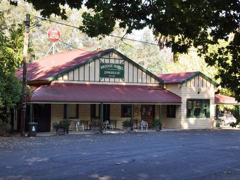 Bridge Hotel - Perisher Accommodation 2