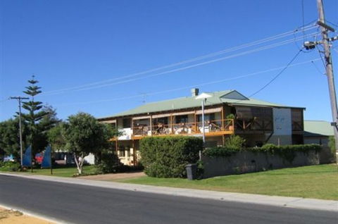 Lancelin YHA - Perisher Accommodation 4