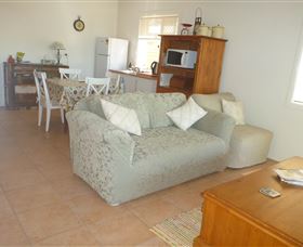 The Friendly Chat Bed And Breakfast And Self-contained Accommodation - Perisher Accommodation 0