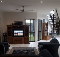 Dolphin Beach House - Perisher Accommodation