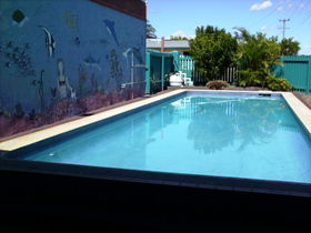Bundaberg Coral Villa Motel A Golden Chain Motor Inn - Perisher Accommodation 1