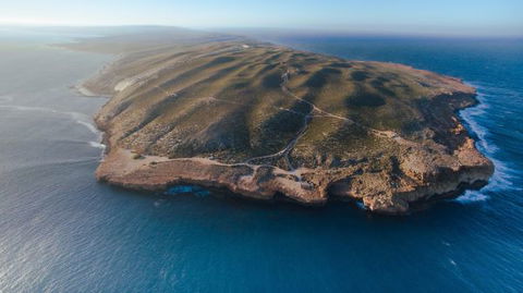 Wolfe Creek Crater Camp At Wolfe Creek Crater National Park - Perisher Accommodation 24
