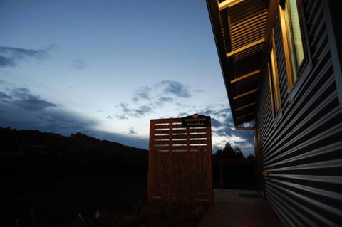 Gisborne Peak Winery  Cottages - Perisher Accommodation 4