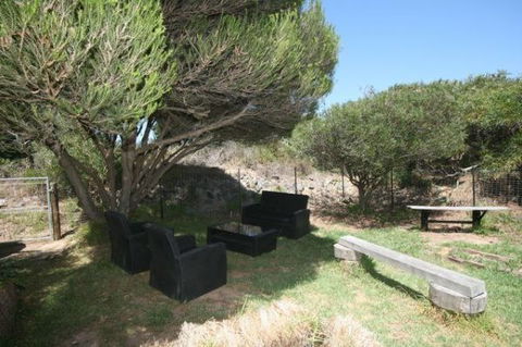 LJ Hooker Goolwa Holiday Rentals - 15 Eaton Avenue, Goolwa Beach - Perisher Accommodation 3