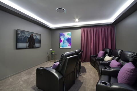 Oceans 74 - An Elite Holiday Home - Perisher Accommodation 23