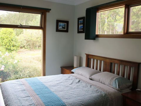 Eagle's Roost Farmstay B&B - Perisher Accommodation 1