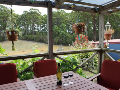Eagle's Roost Farmstay B&B - Perisher Accommodation 3