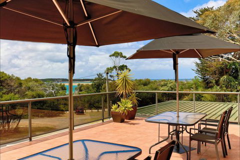 Eugenie's Luxury Accommodation - Perisher Accommodation 6