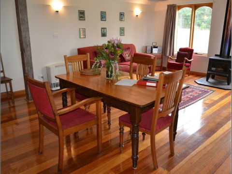Herons Rise Vineyard Accommodation - Perisher Accommodation 5
