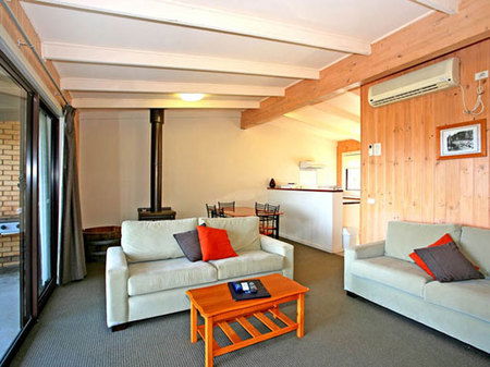 Beacon Point Ocean View Villas - Perisher Accommodation 3