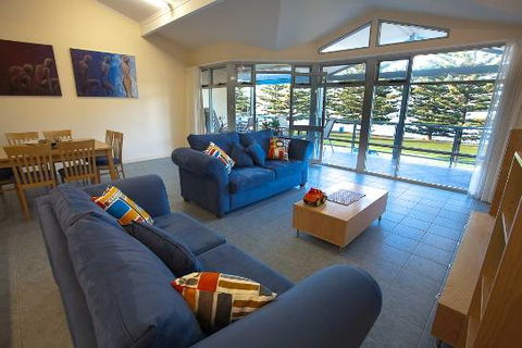 Port Lincoln Foreshore Apartments - Perisher Accommodation 3