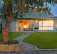 17 QED Lakehouse - Perisher Accommodation