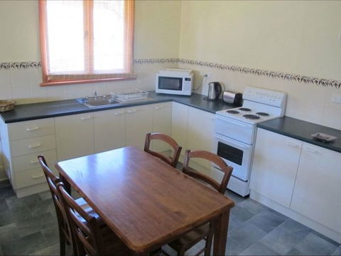 Ellison's Holiday Home - Perisher Accommodation 1