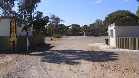 Woomera Traveller's Village And Caravan Park - Perisher Accommodation 0