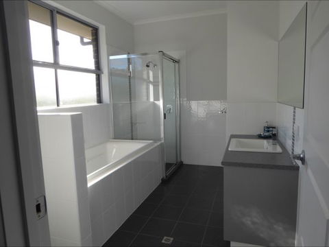Adelaide Holiday House - Perisher Accommodation 7