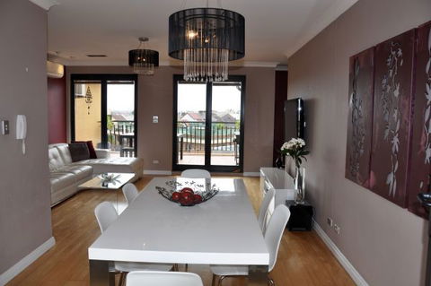 Best Apartment In The Heart Of Sydney’s Little Italy - Perisher Accommodation 1