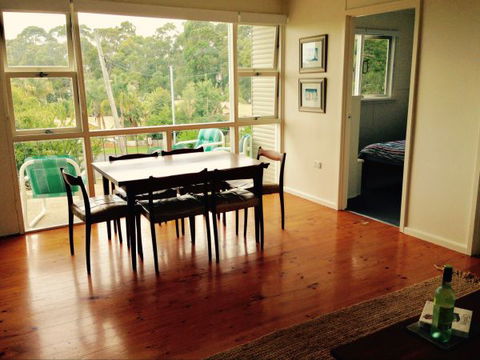 Cosy Seaside Cottage - Perisher Accommodation 2