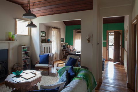 Flop House - Perisher Accommodation 7