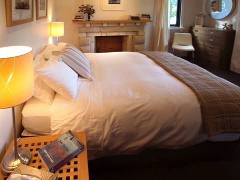 Frenchman's River - The Writer's House - Perisher Accommodation 6