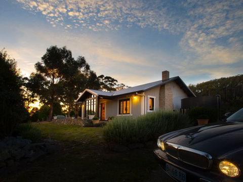 Frenchman's River - The Writer's House - Perisher Accommodation 8