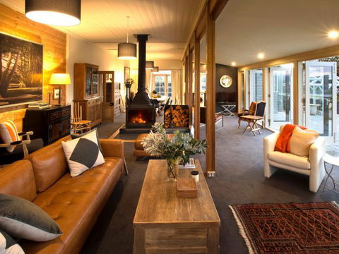 Frenchman's River - The Helmsman's House - Perisher Accommodation 3