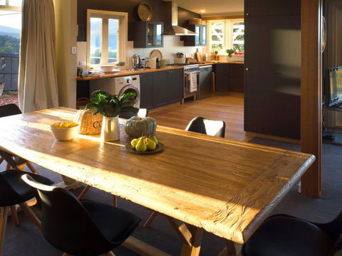 Frenchman's River - The Helmsman's House - Perisher Accommodation 4