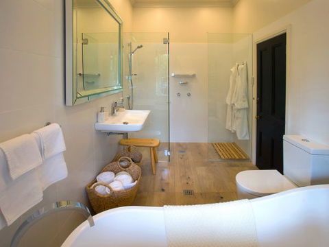 Frenchman's River - The Helmsman's House - Perisher Accommodation 6