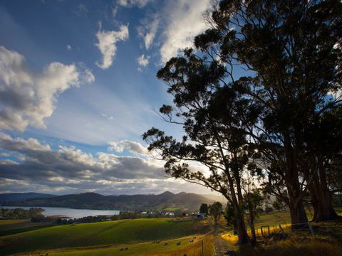 Frenchman's River - The Helmsman's House - Perisher Accommodation 9