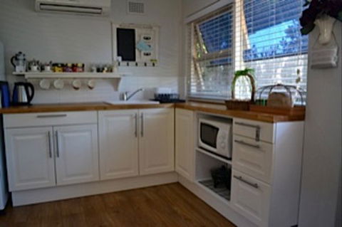 Garden Cottage B And B - Perisher Accommodation 2