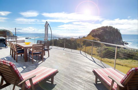 Headlands Beach House - Perisher Accommodation 1