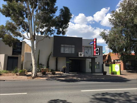 Hello Adelaide Motel + Apartments - Frewville - Perisher Accommodation 0