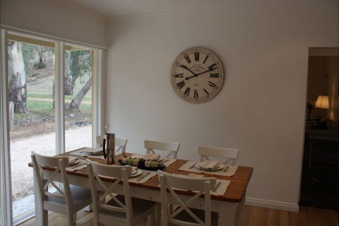 Hughes Park Cottage & Weddings - Perisher Accommodation 5