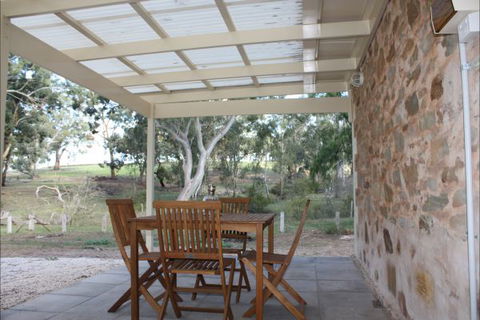 Hughes Park Cottage & Weddings - Perisher Accommodation 6