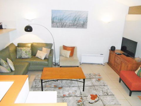 Hyams Beach Holiday Apartment - Perisher Accommodation 2