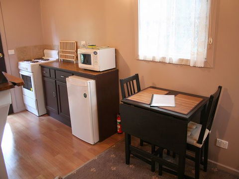 Lotus Lodges: Hush Cottage & Charmed Cabin - Perisher Accommodation 8