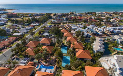 Mandurah Family Resort - Perisher Accommodation 0