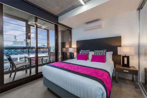 Mantra St Kilda Road - Perisher Accommodation 5