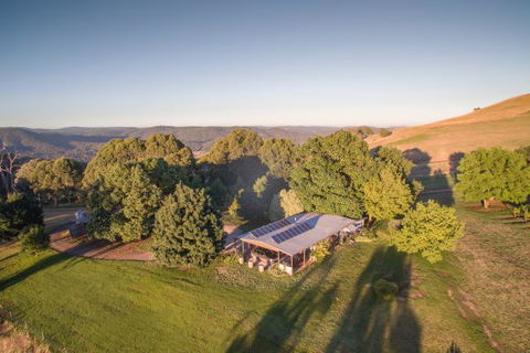 Mt Bellevue Lodge - King Valley - Perisher Accommodation 8