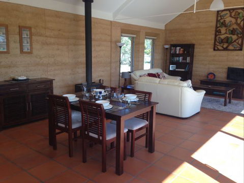 Muntiri Lodge Eco Retreat - Perisher Accommodation 3