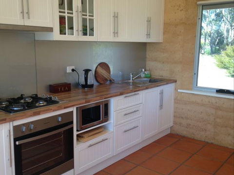 Muntiri Lodge Eco Retreat - Perisher Accommodation 4