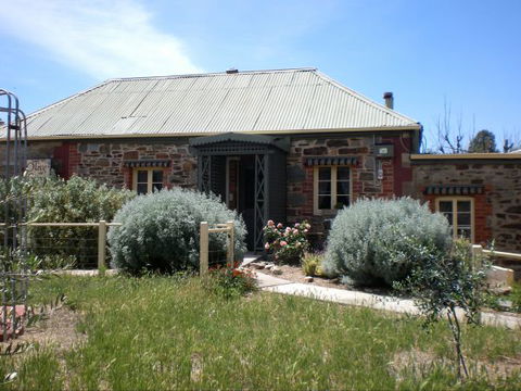 Olive Grove Retreat - Perisher Accommodation 0