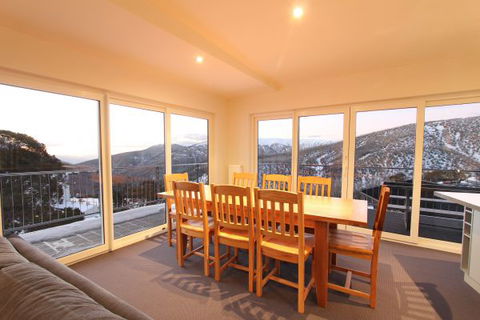 Ropers Alpine Apartments - Perisher Accommodation 1