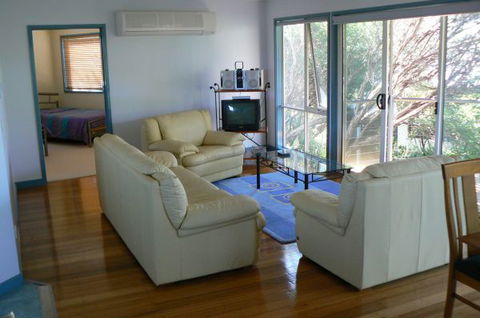 Sandy Point Beach Escape - Perisher Accommodation 2